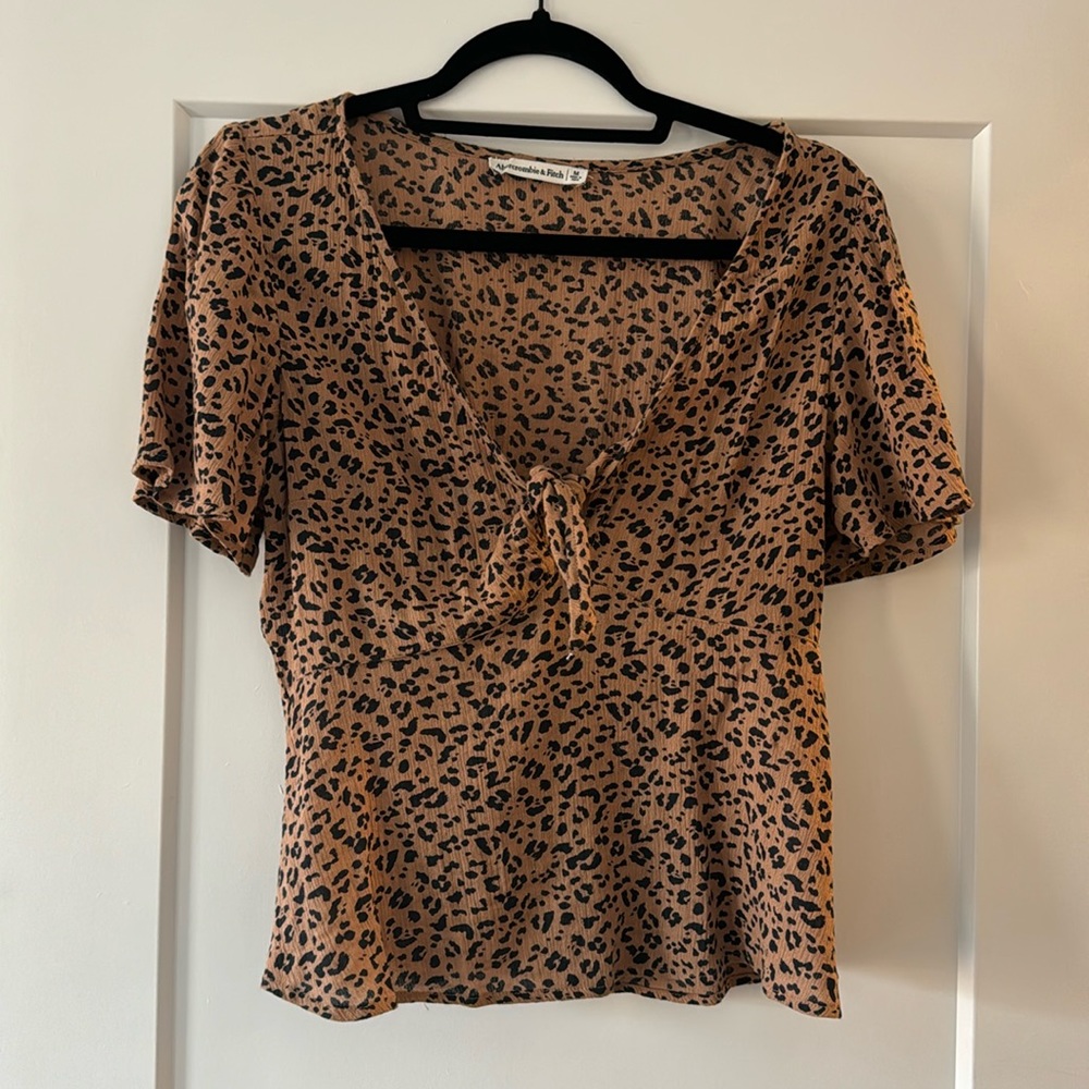 A&F Tie Front Top